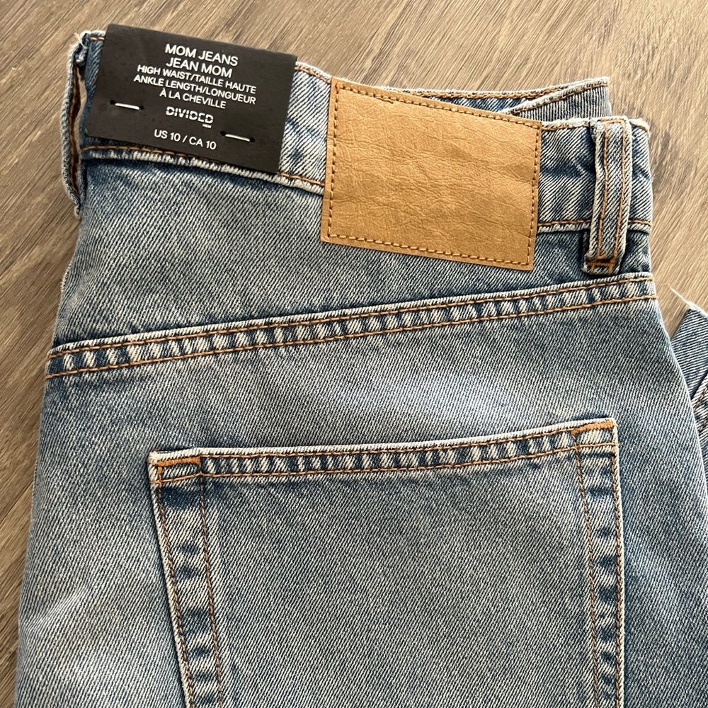 Mom Jeans